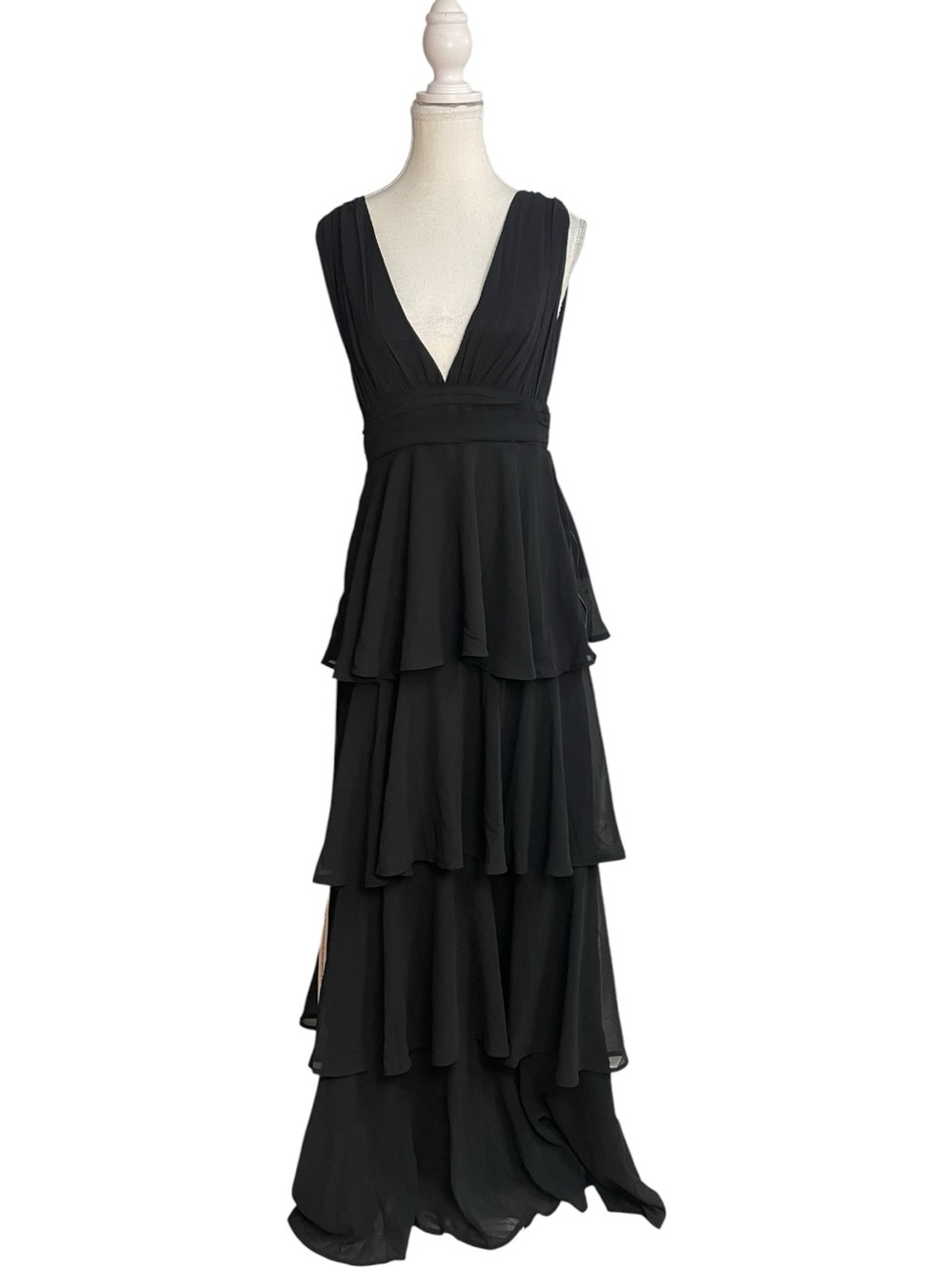 NWT Black Tiered V-Neck Maxi Dress